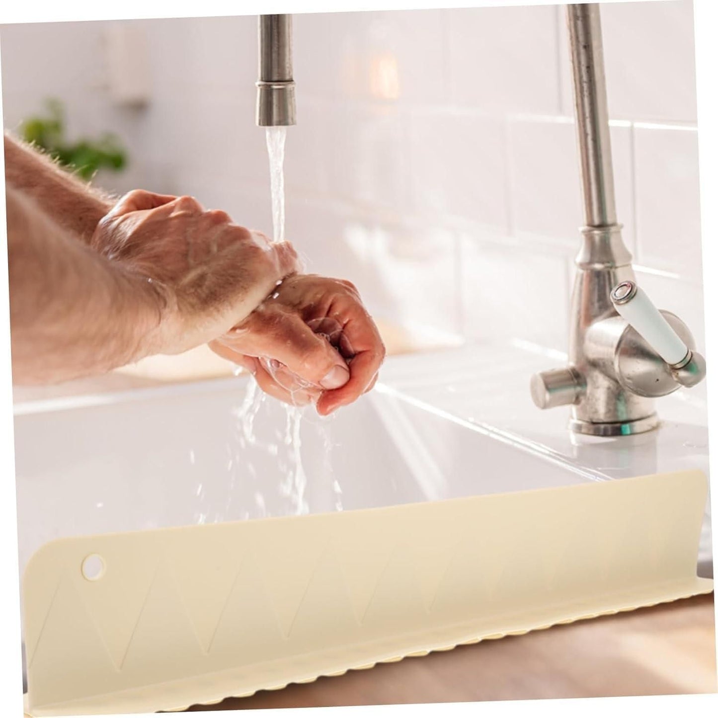 Kitchen Water Splash Guard Sink Splash back for Dish Washing