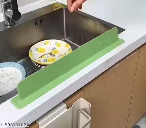 Kitchen Water Splash Guard Sink Splash back for Dish Washing